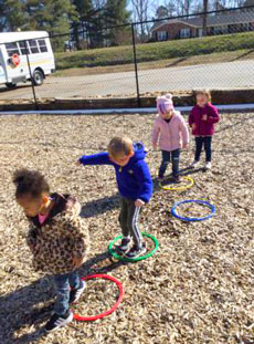 141 Explorers Early Preschool Outdoor Team Work Activity Web