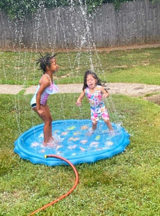 194 Summer Water Play Day Splish Splash Web