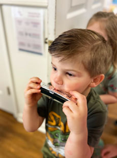 131 Music By Preschool Harmonica Web