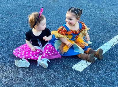 Center 198 Halloween Trunk Or Treat Minnie Mouse Scarecrow Kids