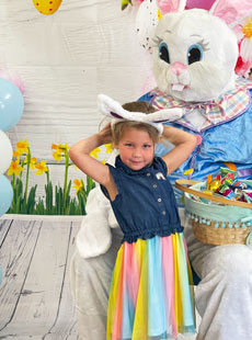 147 Easter Bunny Colorful Eggs Web